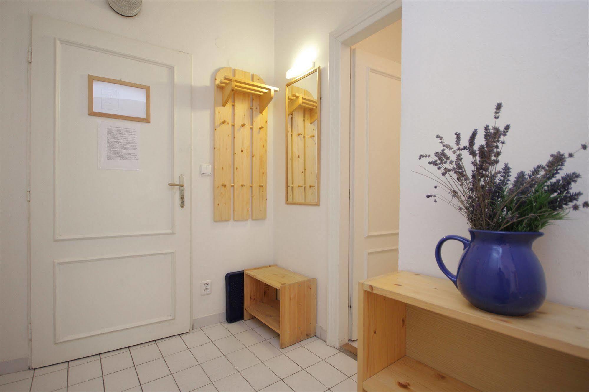 The Green Garland Pension Prague Exterior photo